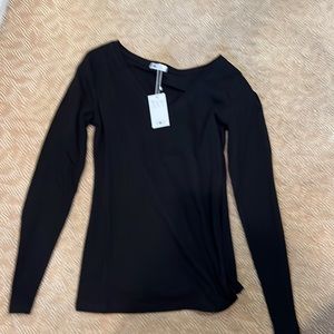 Woman’s black top